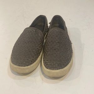 Well loved Vince woven leather slip on sneaker 38 grey olive